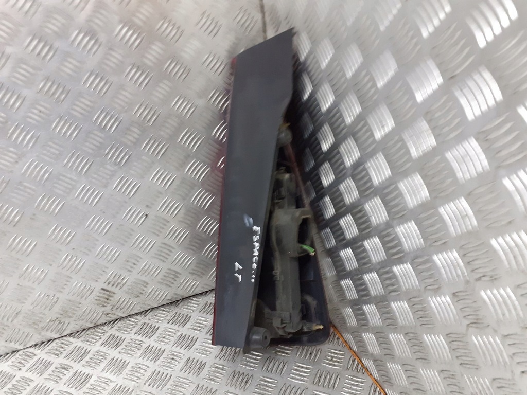 фото №3, Лампа левая задняя renault espace iv 8200027153