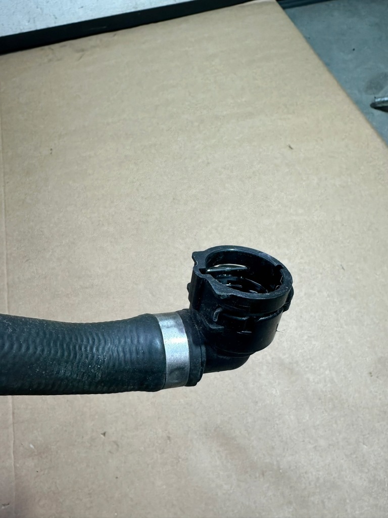 Шланг рідина охолоджуючий, трубка води, mercedes eqa w243, h243 в Україні