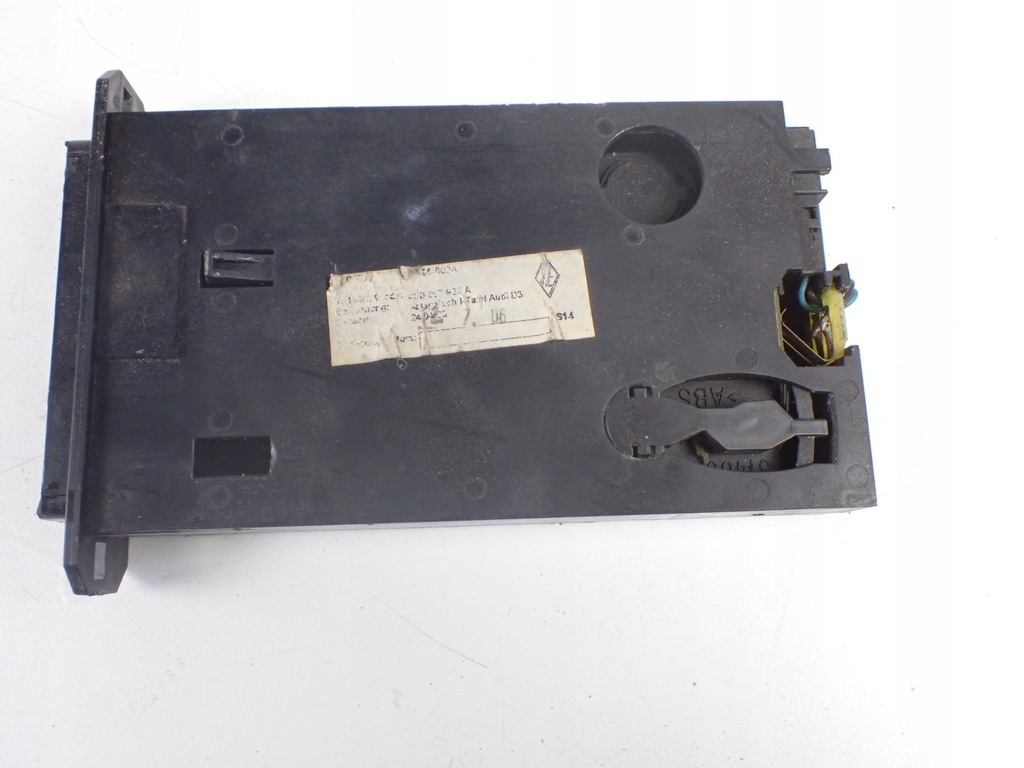 фото №7, Бардачок перед szuladka na монеты audi a8 s8 d3 5.2 короткий 4e0857925a