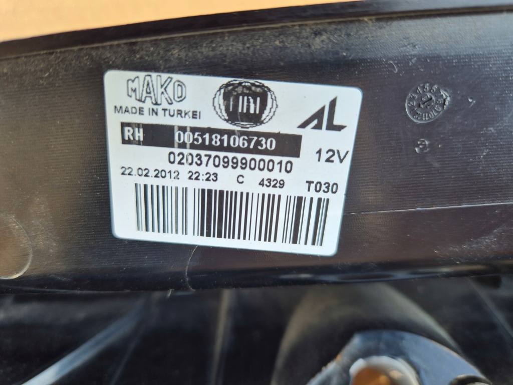 фото №9, Fiat doblo лампа задняя правая. 2010-15.combo 2011-18
