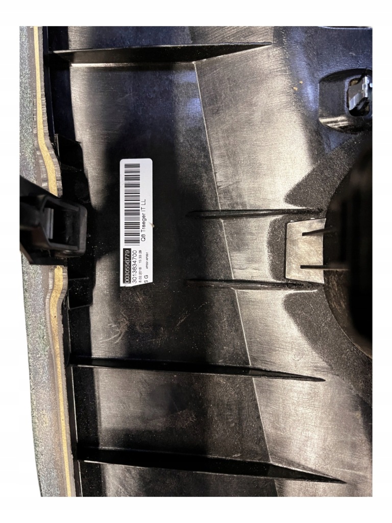 фото №15, Audi q8 приборная панель приборная панель ремни подушка безопасности 4m8857001c 4m8857791a 4m8857792a набор