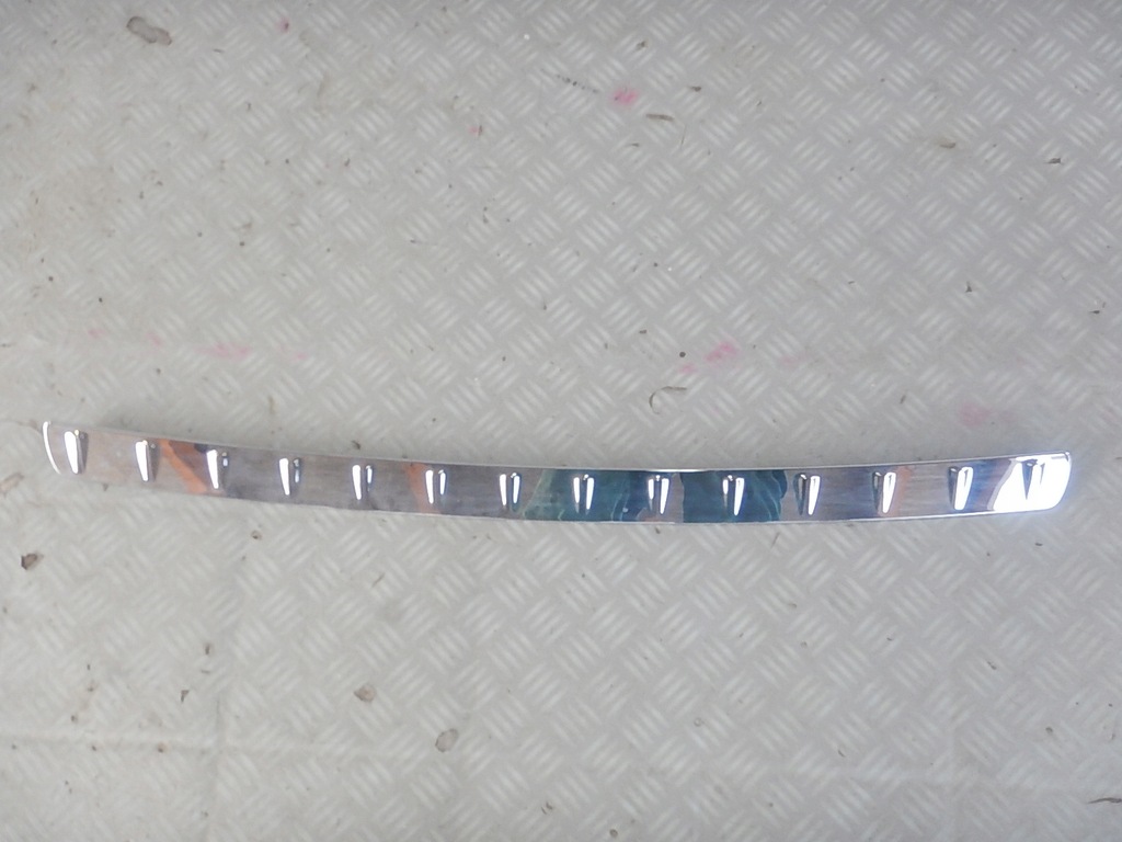 фото №1, Mercedes b w246 молдинг хром na бампер задняя