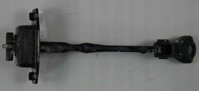 фото №1, Suzuki kizashi 11 r ограничитель дверь перед