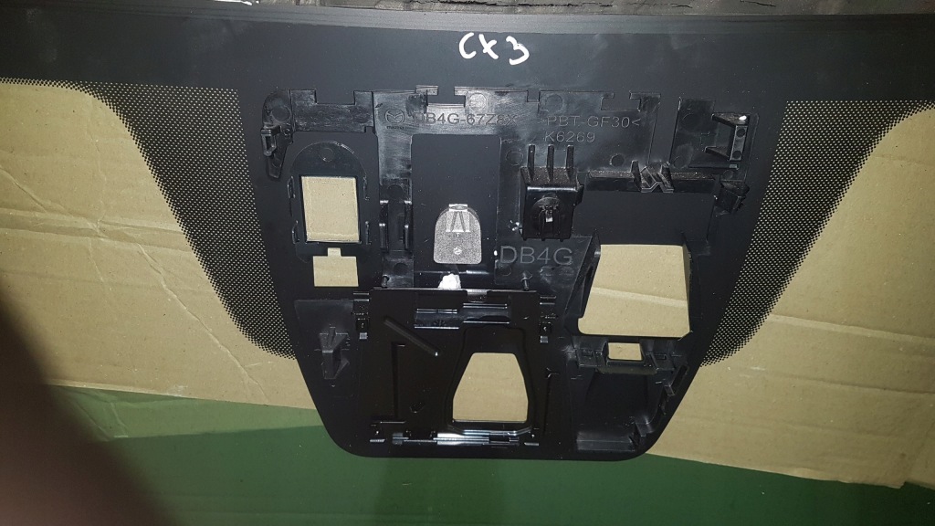 Стекло лобовое передняя mazda cx3 оригинал Доставка