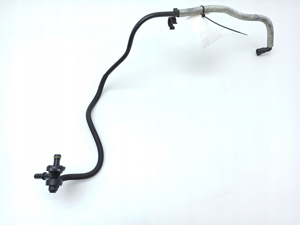 Mercedes-benz cla c117 x117 w117 шланг топлива a1330101500 Доставка