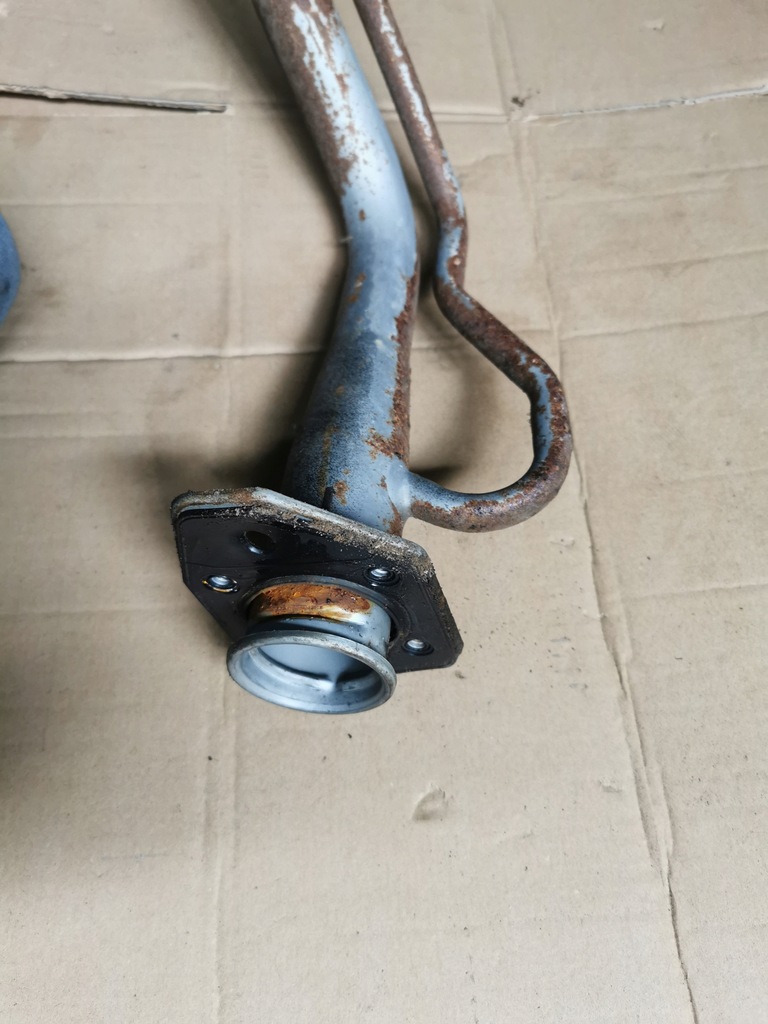 фото №2, Hyundai i30 i lift kombi crdi wąż труба заливная горловина топлива