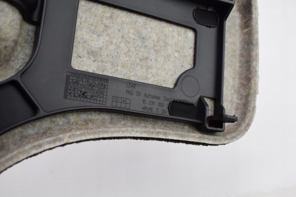 фото №5, Porsche cayenne lift 7l5 оббивка багажника права