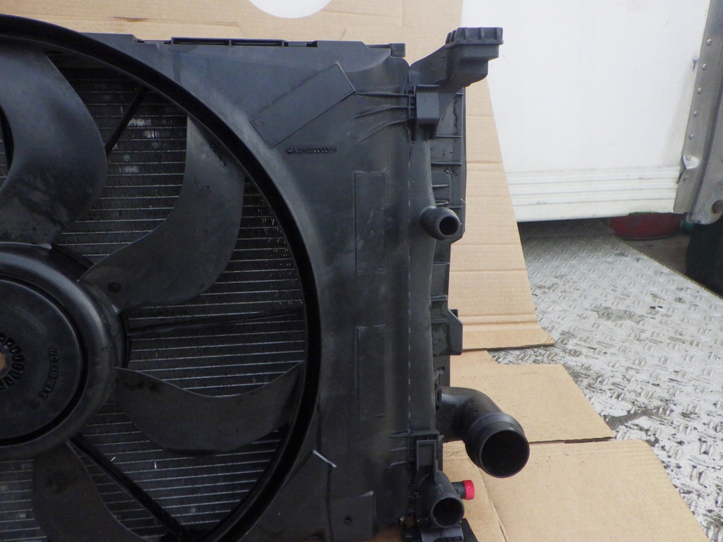 фото №11, Mercedes w246 радіатор перед комплект 2465001203