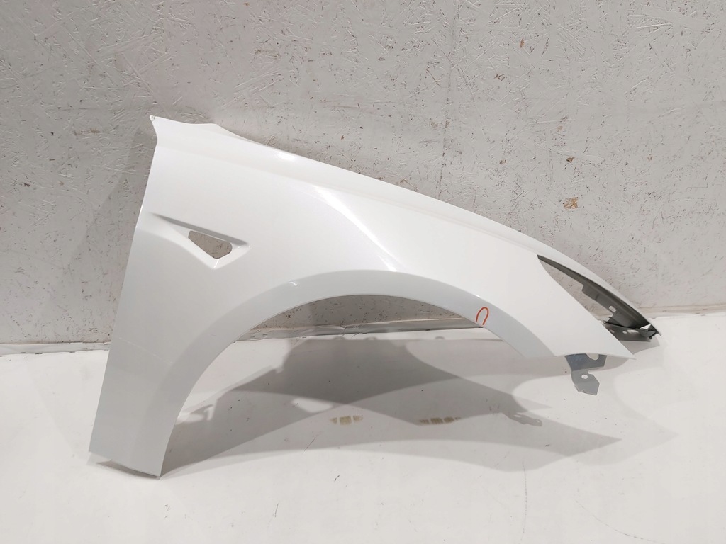 фото №1, Крыло перед правый tesla model 3