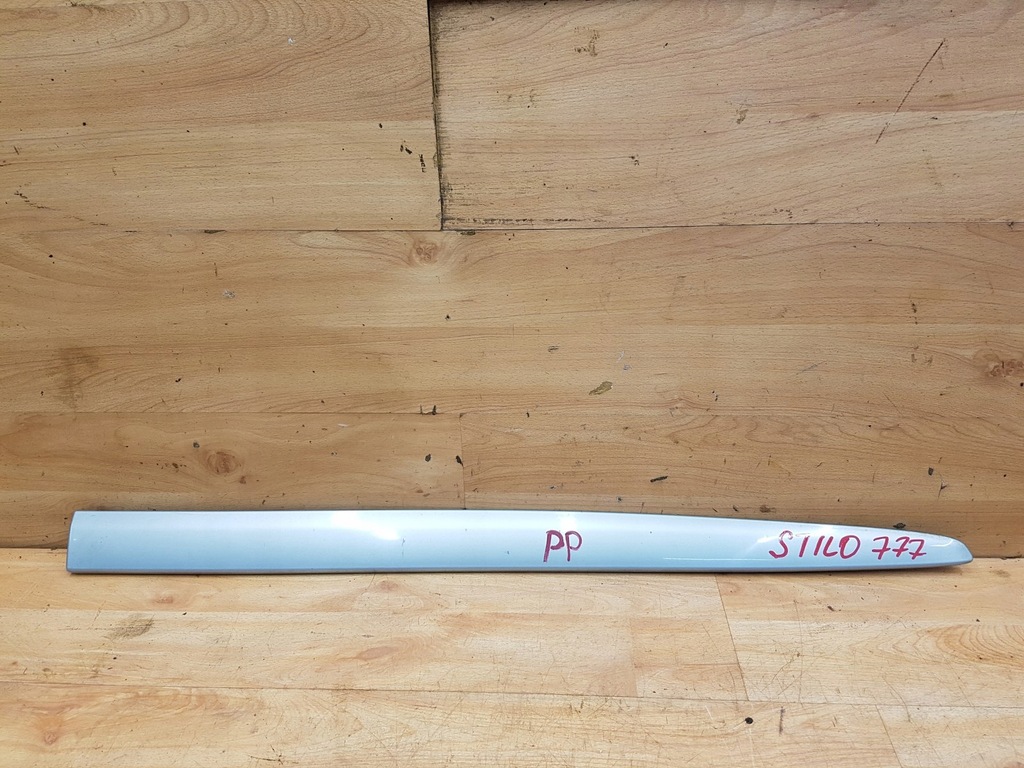 фото №1, Молдинг бічна двері перед права fiat stilo