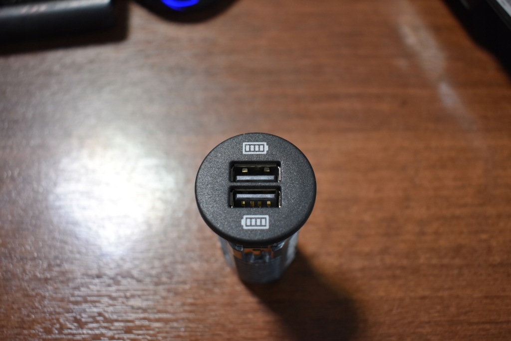 фото №1, Порти з'єднувач usb x2 porsche audi 1