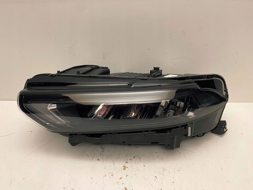 фото №1, Alfa romeo tonale full led левая лампа 00505643200