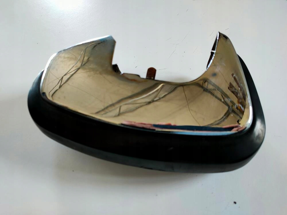 Кронштейн бампера mercedes 107 usa ранній перед Зі Шроту