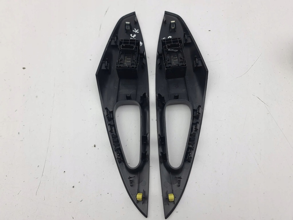 фото №14, Toyota corolla e210 e21 2022 с задний кнопки окон