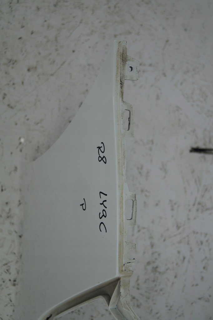 фото №11, Крила обшивка впуск правий задня audi r8 420 ly9c