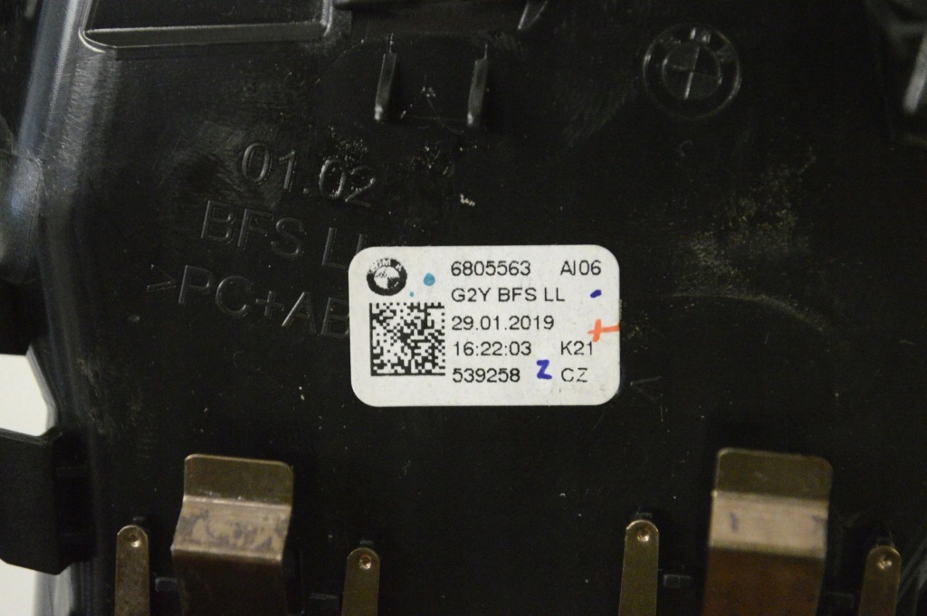 фото №5, Bmw 3 g20 g21 2020 форсунки / решётки обдув панели приборной панели