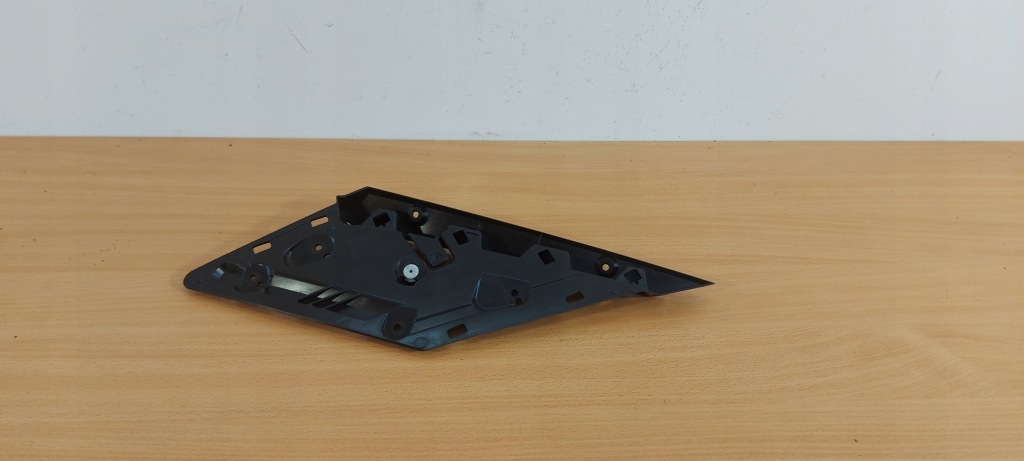 фото №1, Renault megane 4 iv kombi кронштейн накладки стійка