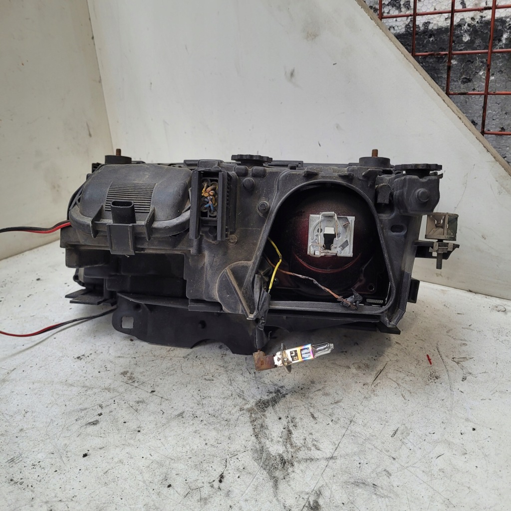 фото №8, Лампа передняя правая bmw 7 e38