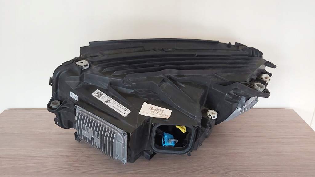 Mercedes glc w253 фара full led ils праві в Україні