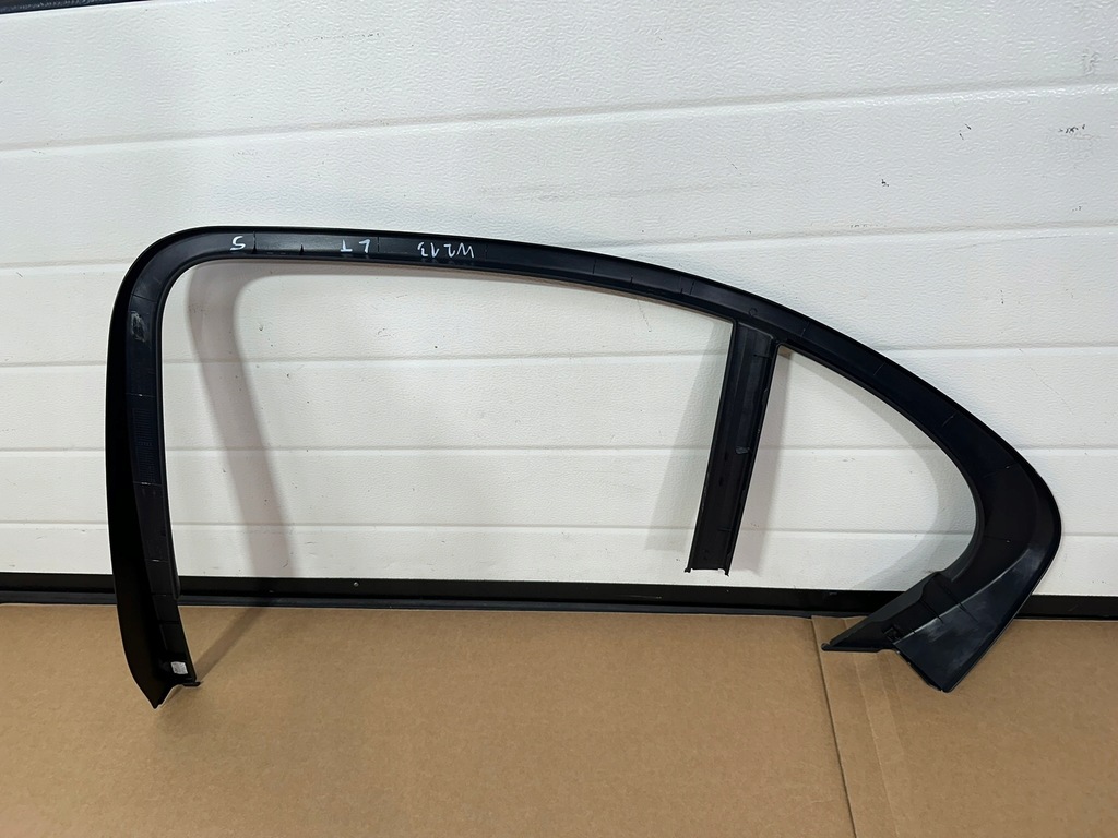 фото №6, Молдинг дверь левый задняя, рамка левая задняя mercedes e klasa w213 s, sedan