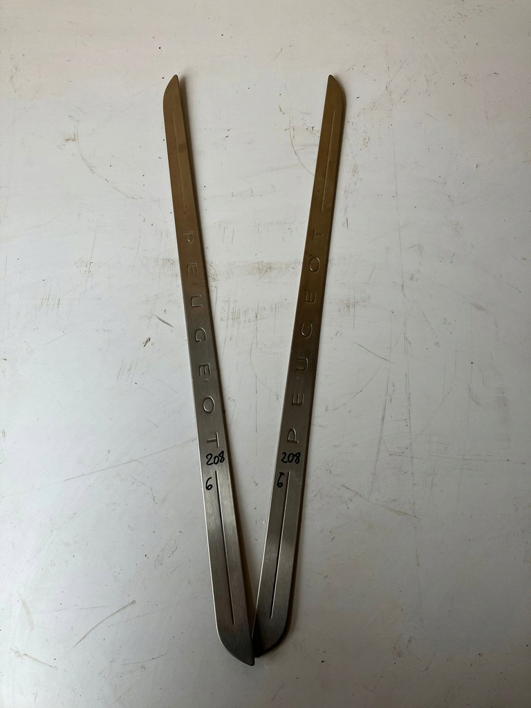 фото №1, Накладки пороговые хром peugeot 208 3 дверь