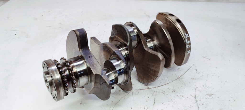 Wał коленчатый audi a4 a6 3.2 fsi auk bkh 06ep 25 в Украине