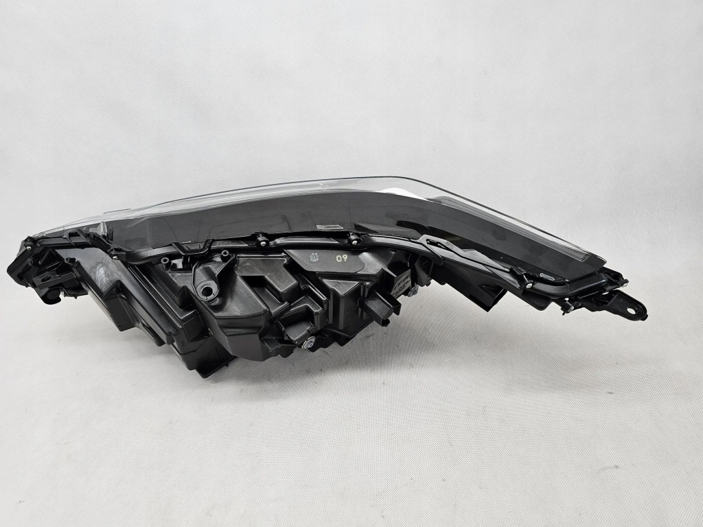 Lexus rx iv рестайлінг  350h 2019 фара перед передня правий full led європа Недорого