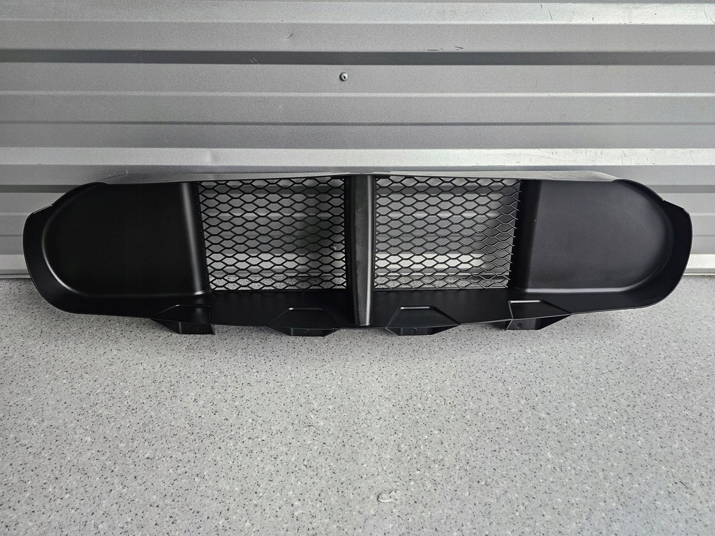 фото №1, Maserati grecale канал впуск чаша 670157174