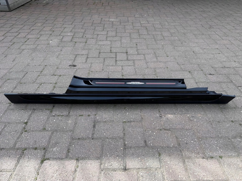 Купити Mini cooper f56 jcw молдинг поріг zewnęrzna права 7352152