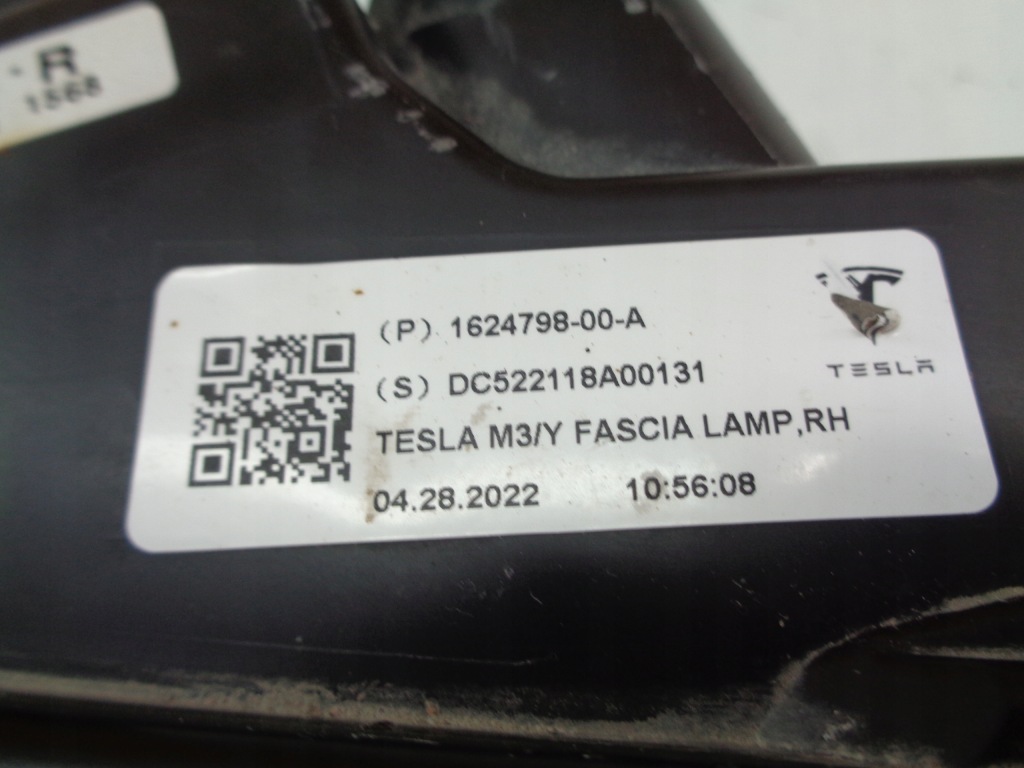 Tesla iii 3 протитуманна фара правий led drl 1624798-00-a Зі Шроту
