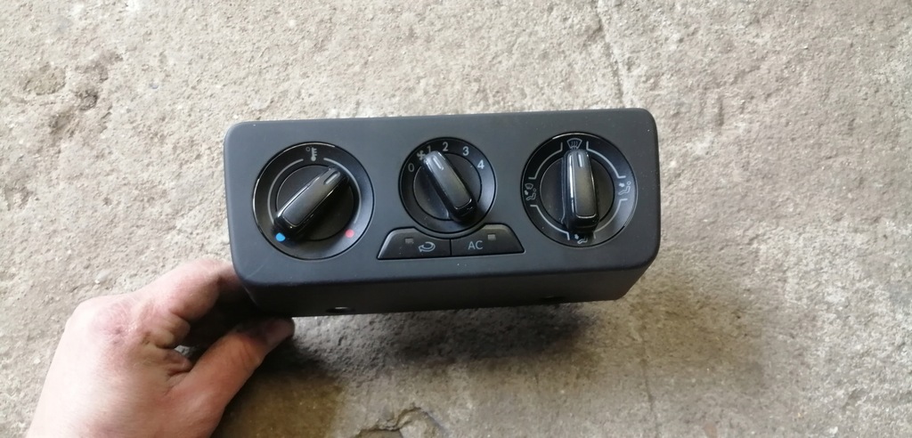 фото №1, Audi оригінальний номер 8x0820045