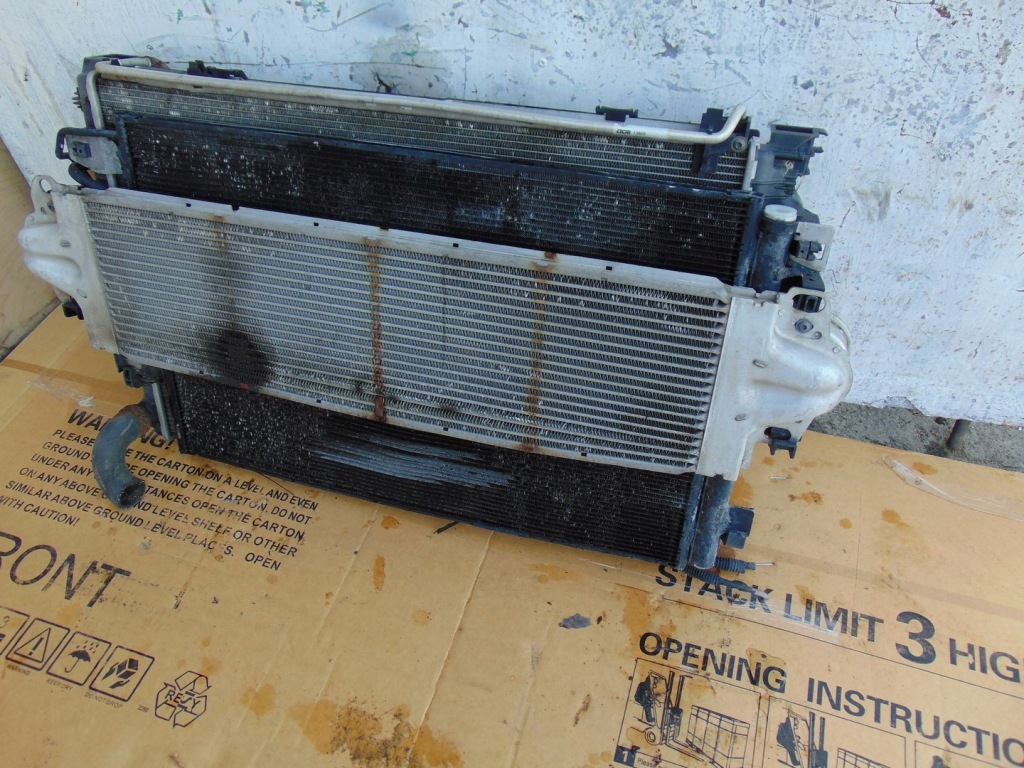 Комплект радіатор вентилятор інтеркулер vw transporter t5 рестайлінг  2010- 2.0tdi Недорого