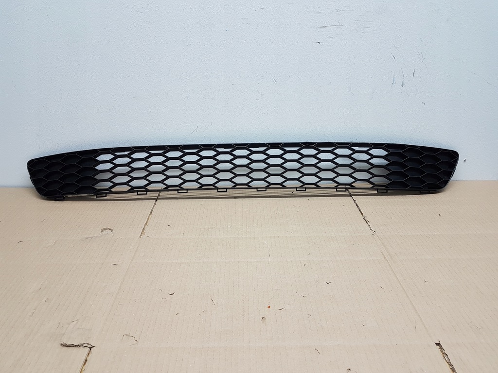 фото №1, Решітка бампера середня opel vectra b