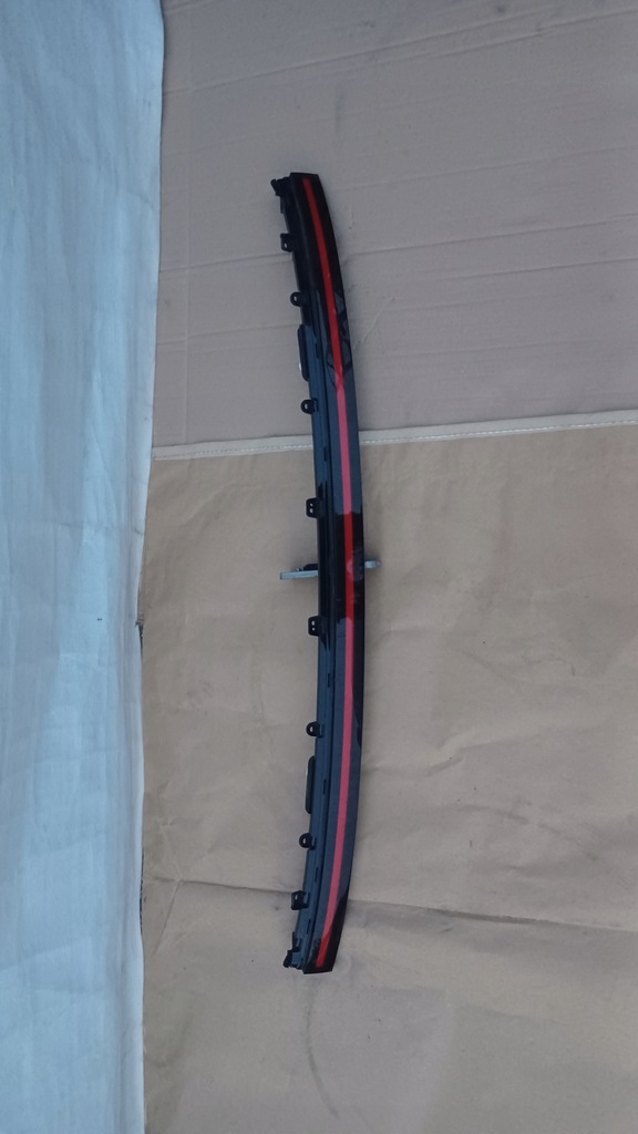 фото №1, Hyundai kona 2 ii sx2 лампа задняя накладка свет 92409be000