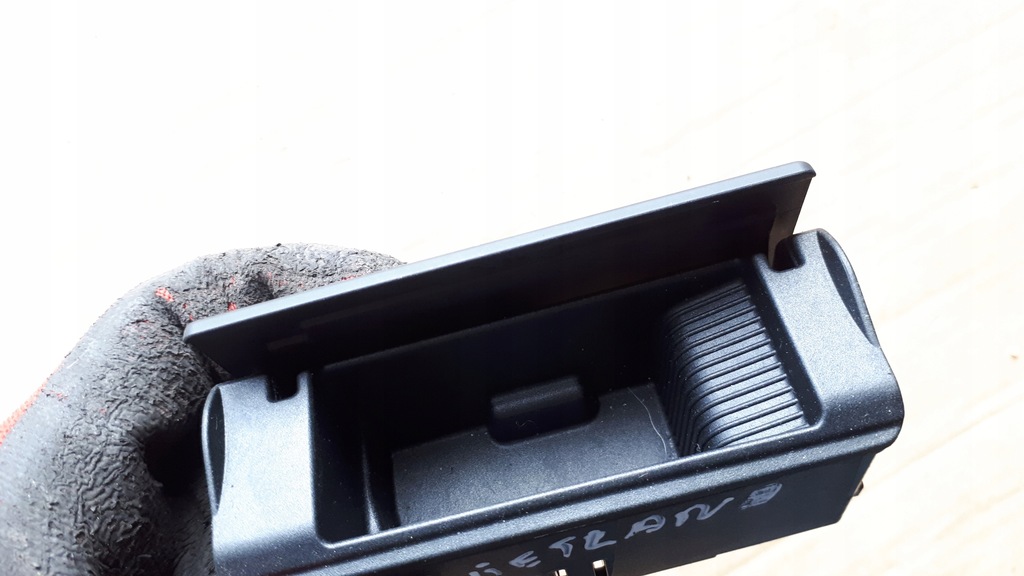 фото №7, S6 c7 a6 4g пепельница левая левый задняя a7 4g s7