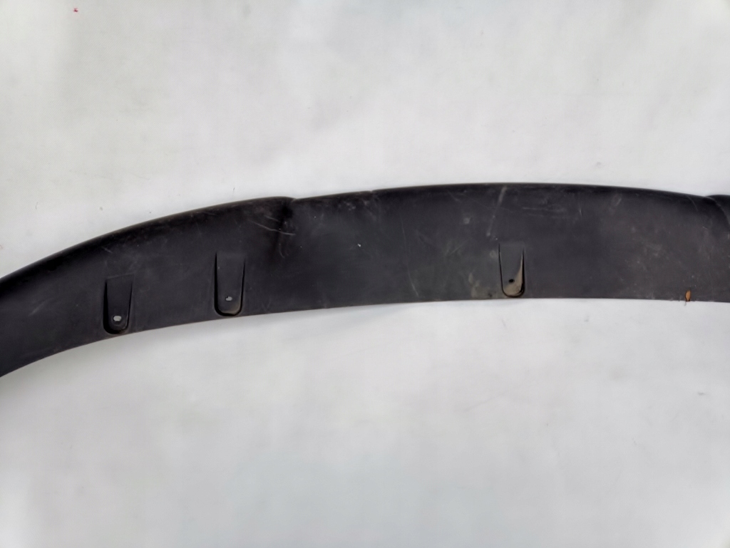 фото №8, Porsche taycan бампер спойлер накладка-спойлер 9j1807541