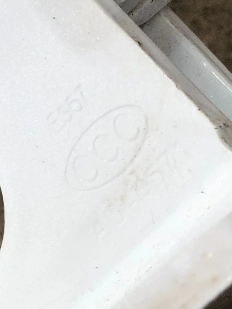 Tesla model 3 2019 петли в Украине