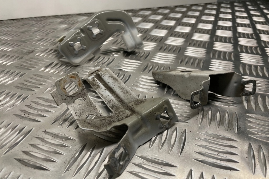 фото №11, Кронштейн передній lewego крила bmw 3 touring f31 7255821 3.0l