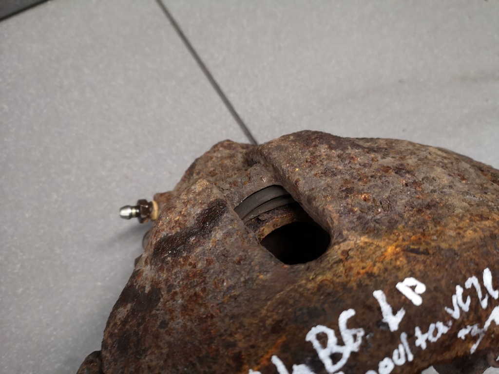 фото №4, Суппорт левый перед audi a4 b6 310mm