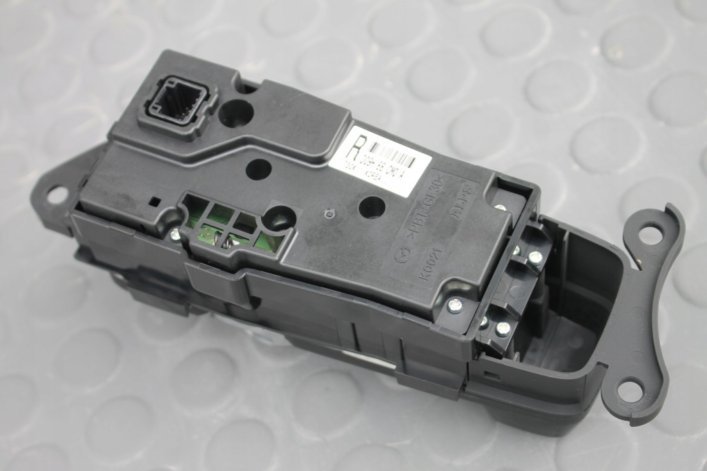 фото №3, Панель кнопка управление навигация радио mazda cx-3 14-21