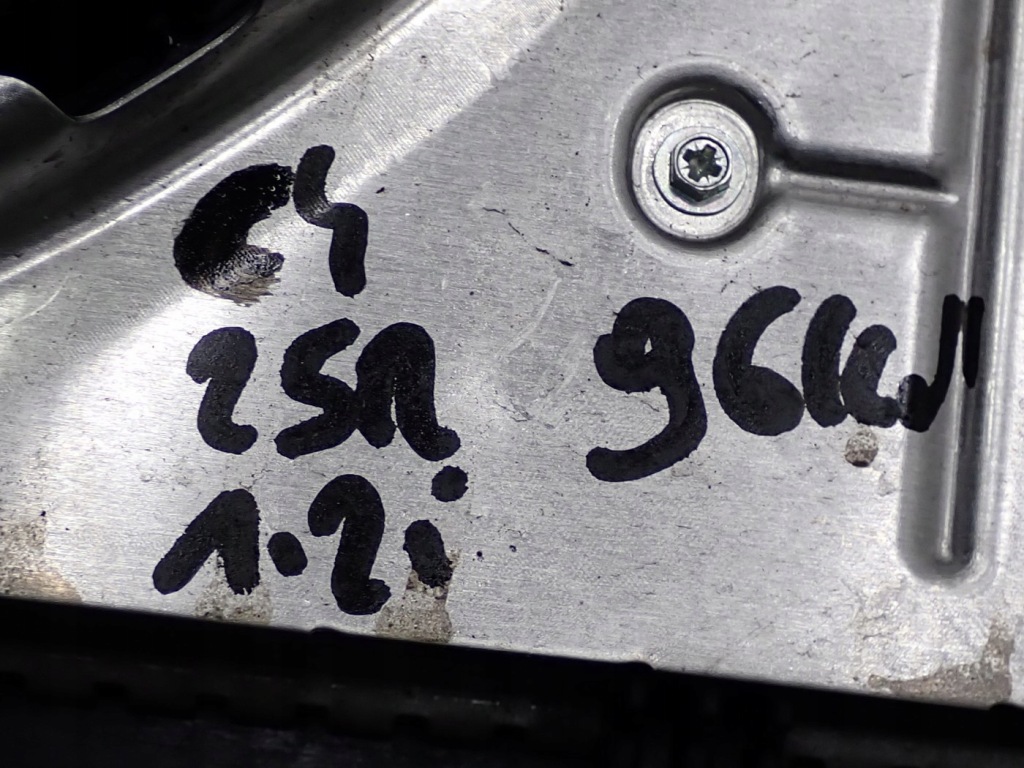 Комплект радиатор вентилятор woda кондиционер citroen c4 3 1.2 thp 9825371480 Недорого