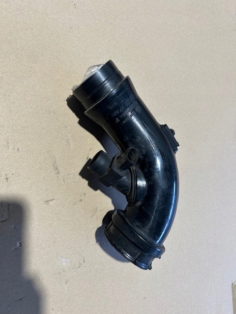 фото №1, Vw transporter t6 t6.12.0 tdi труба воздухозаборник воздуха 7e0129654p