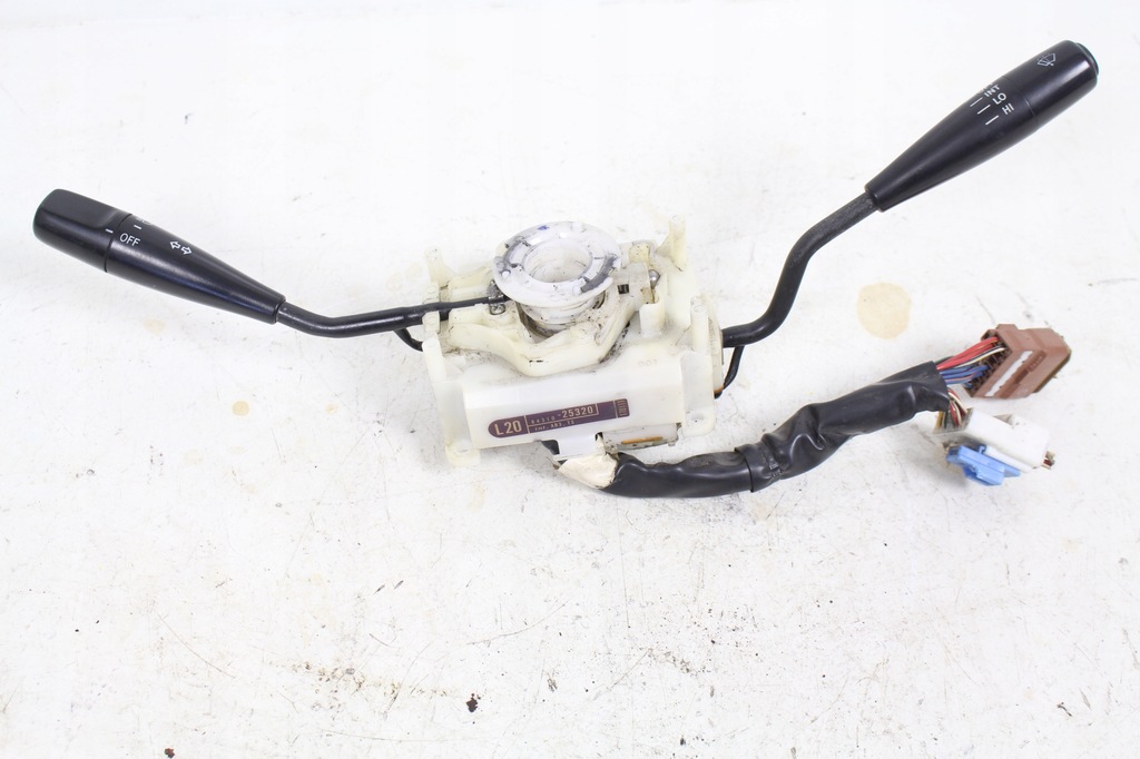 фото №1, Переключатель комбинированный рычаг toyota dyna 2007