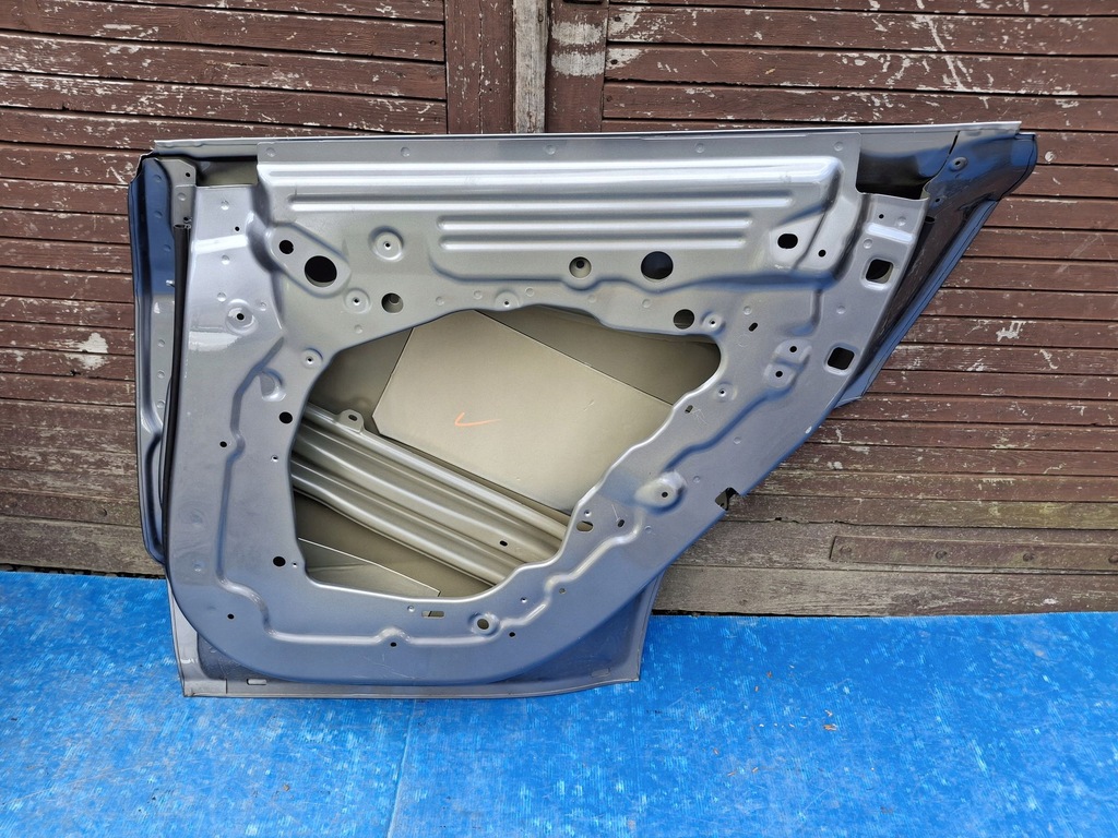 фото №6, Дверь правое задние tesla model y 2020r-