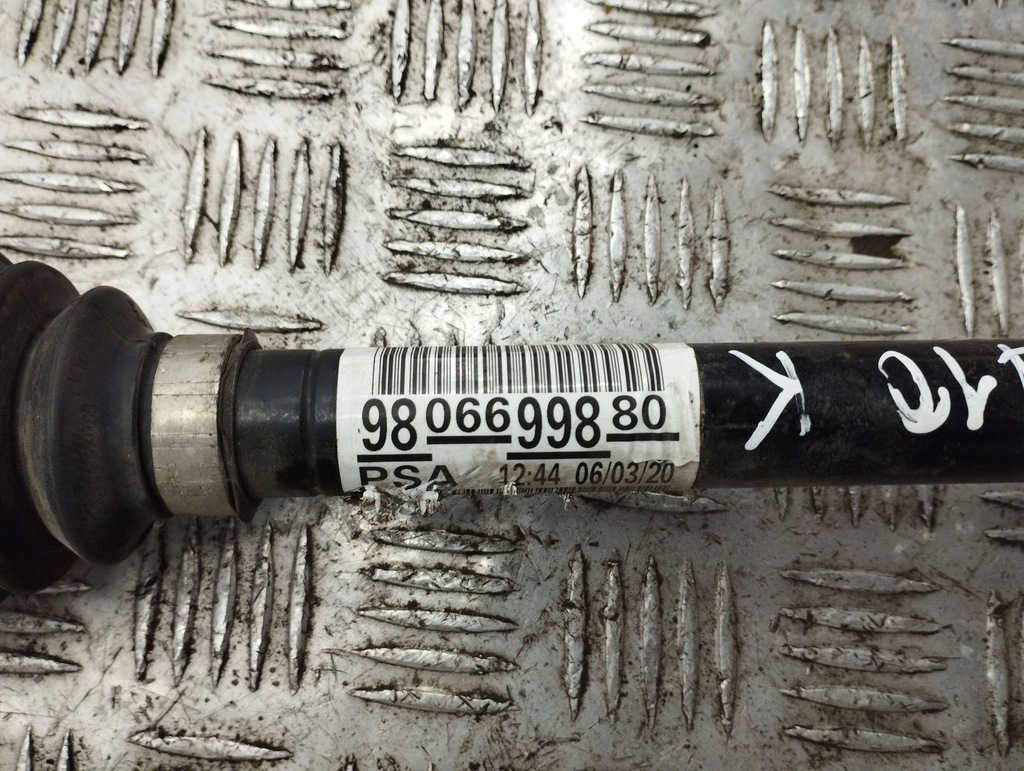 фото №11, Citroen c5 aircross 2020 левая сторона приводной вал передняя