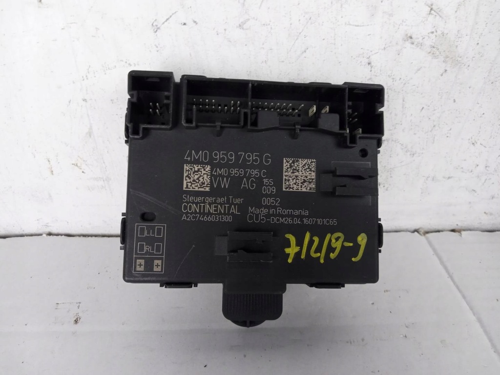 фото №1, Audi a4 b9 модуль блок управления дверь 4m0959795g