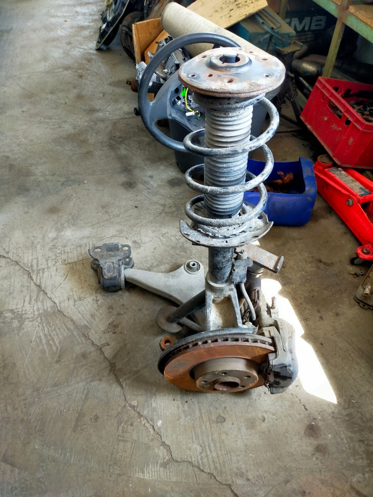 фото №1, Volvo s80 v70 v60 s60 поворотний кулак ступиця важіль амортизатор