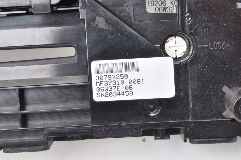 фото №11, Volvo xc90 i панель радио радио 30752420