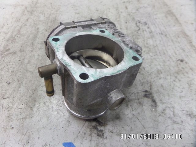 фото №5, Audi a3 8l 1.8t дроссельная заслонка 06a133062bd
