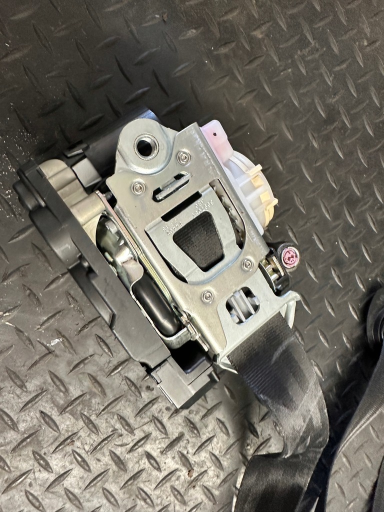 фото №7, Pas безпеки правий перед audi q8 4m8857706a